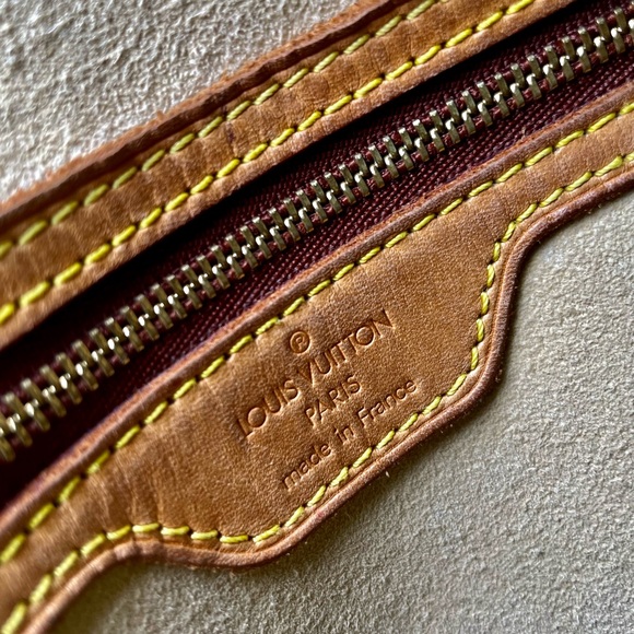 Louis Vuitton GM Looping bag - Picture 6 of 16